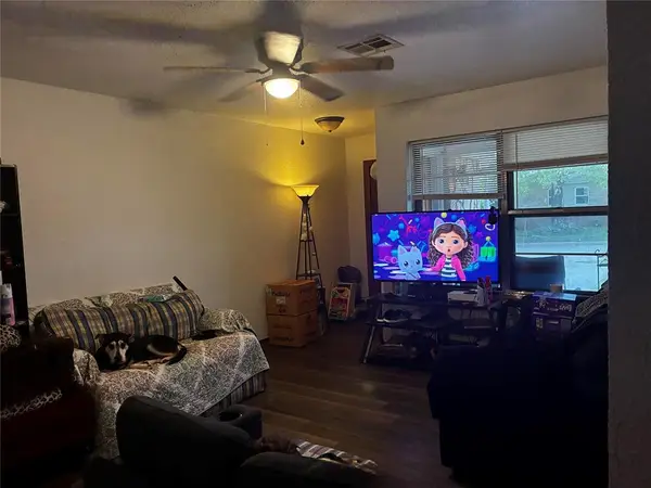 102 Oakside Drive, Moore, OK 73160