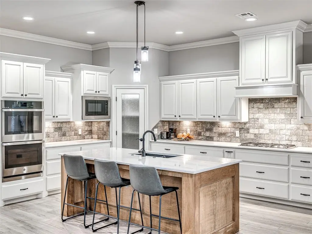 224 SW 168th Terrace, Oklahoma City, OK 73170 - #1