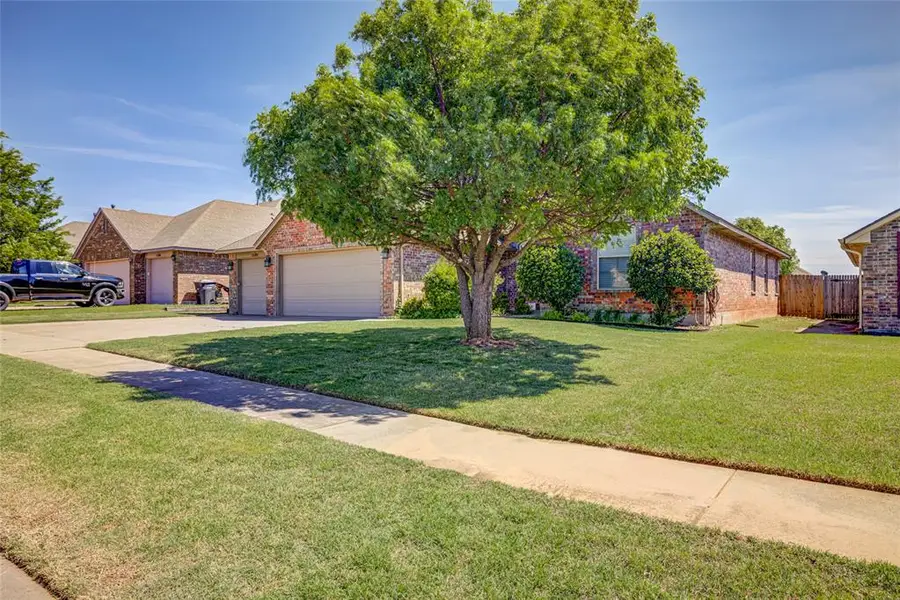 1800 NE 32nd Street, Moore, OK 73160 - #3