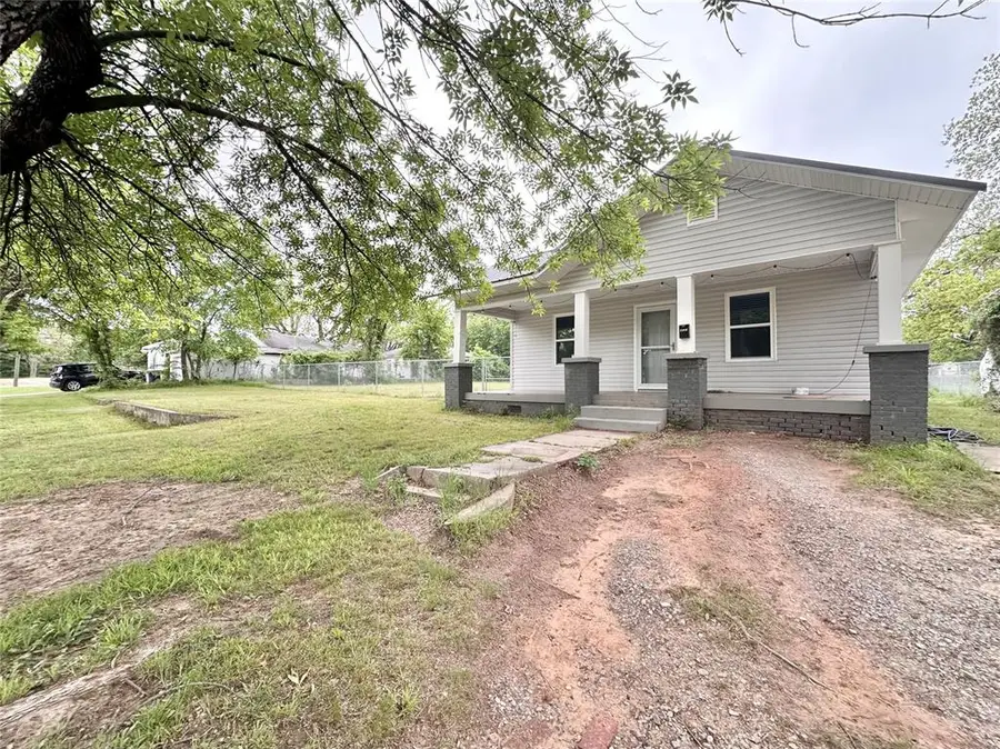612 N Hobson Avenue, Shawnee, OK 74801 - #2