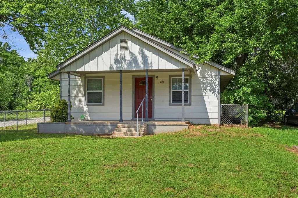 701 N 2nd Avenue, Purcell, OK 73080 - #1