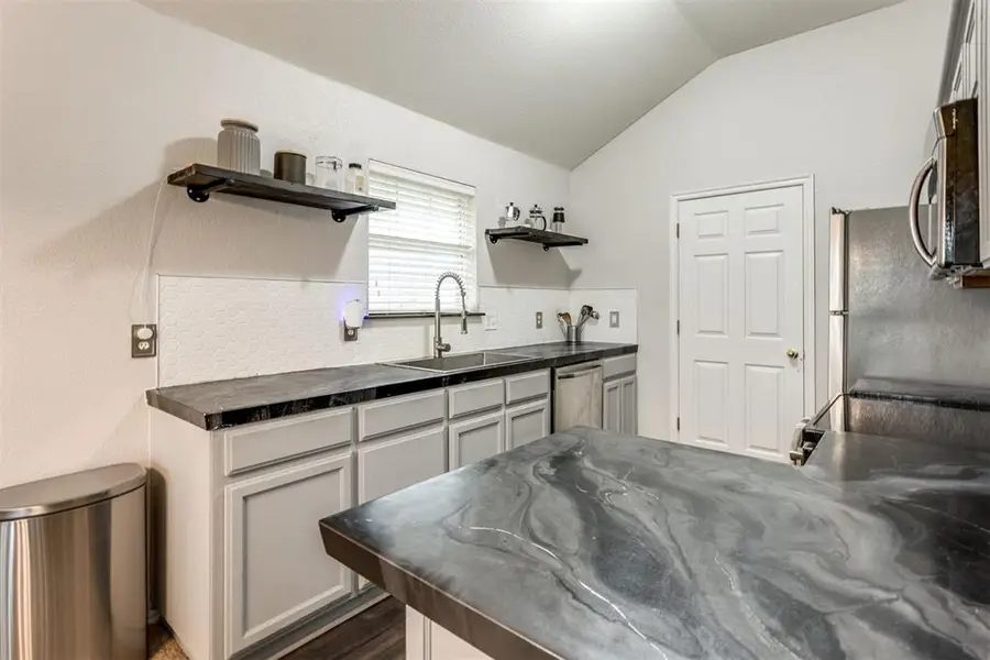 4101 Madison Avenue, Moore, OK 73160 - #2