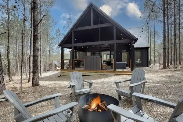 1115 Sugarberry Trail, Broken Bow, OK 74728