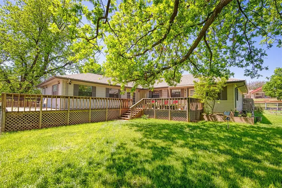 704 N Broadway Street, Sayre, OK 73662 - #2