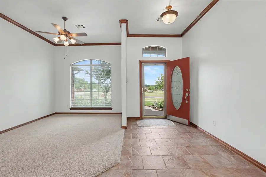 2710 Shoreline Drive, Norman, OK 73026 - #2