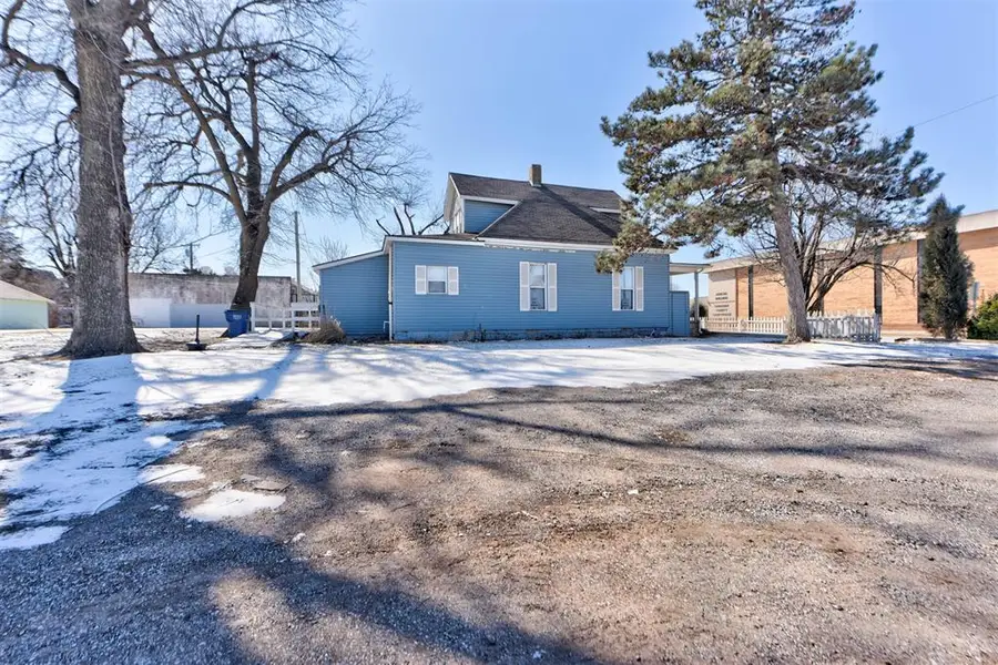 320 N Choctaw Avenue, El Reno, OK 73036 - #2