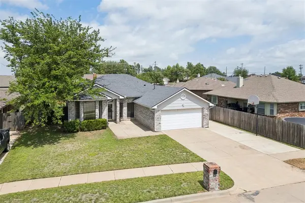 805 SE 35th Street, Moore, OK 73160