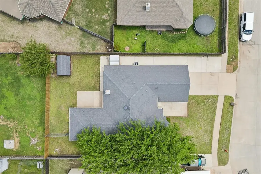 805 SE 35th Street, Moore, OK 73160 - #2