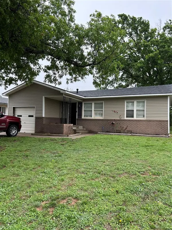 4013 Blaine Road, Shawnee, OK 74804
