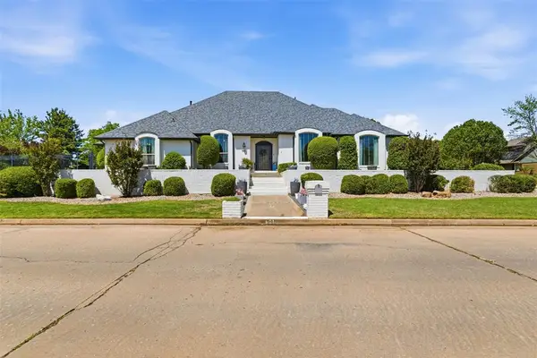 921 Gleneagles Drive, Edmond, OK 73013