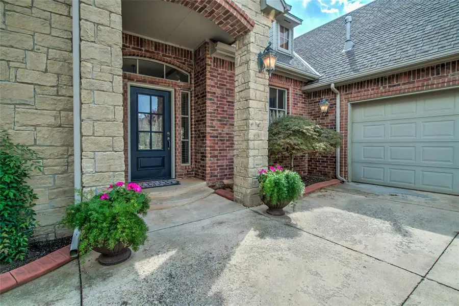 3408 Stone Brook Court, Oklahoma City, OK 73120 - #3