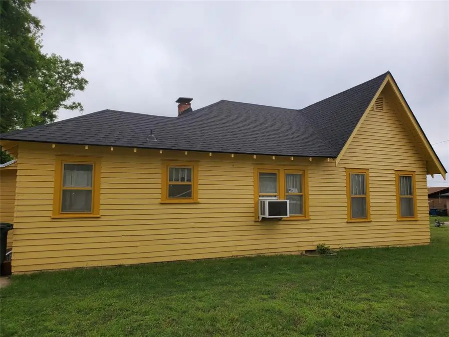 101 E 8th Street, Edmond, OK 73034 - #3