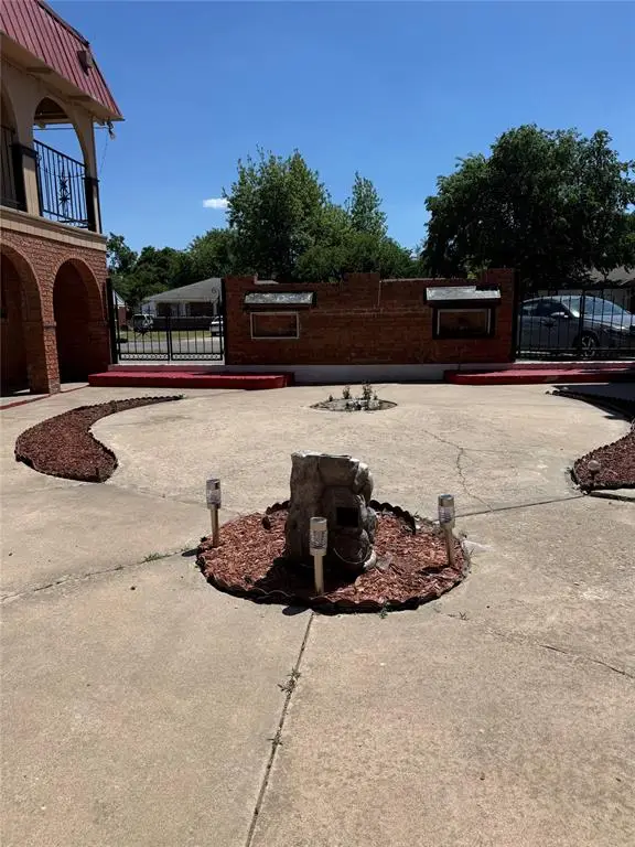 3815 NW 23rd Street, Oklahoma City, OK 73107 - #3