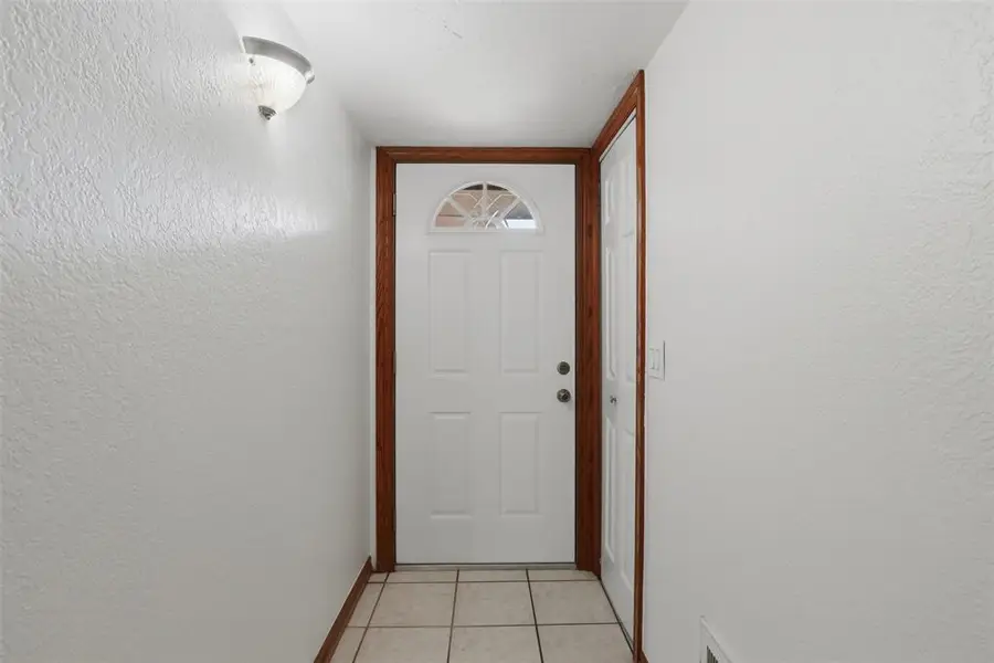 1604 NE 4th Street, Moore, OK 73160 - #3