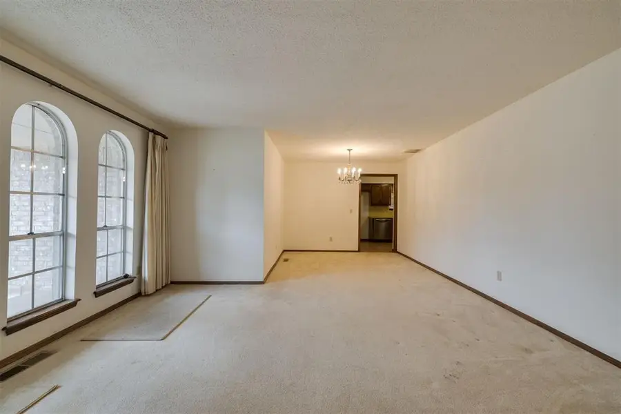 2904 Shadybrook Drive, Oklahoma City, OK 73110 - #3