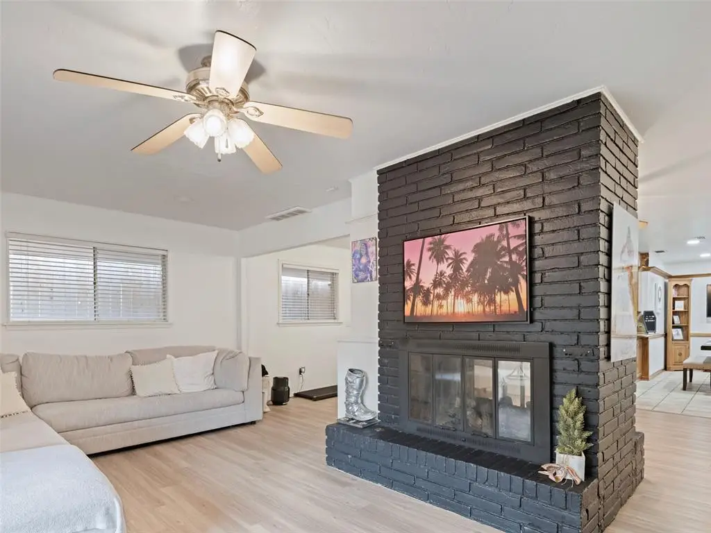 2815 N Grove Avenue, Oklahoma City, OK 73127 - #1