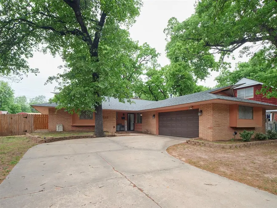 2815 N Grove Avenue, Oklahoma City, OK 73127 - #2