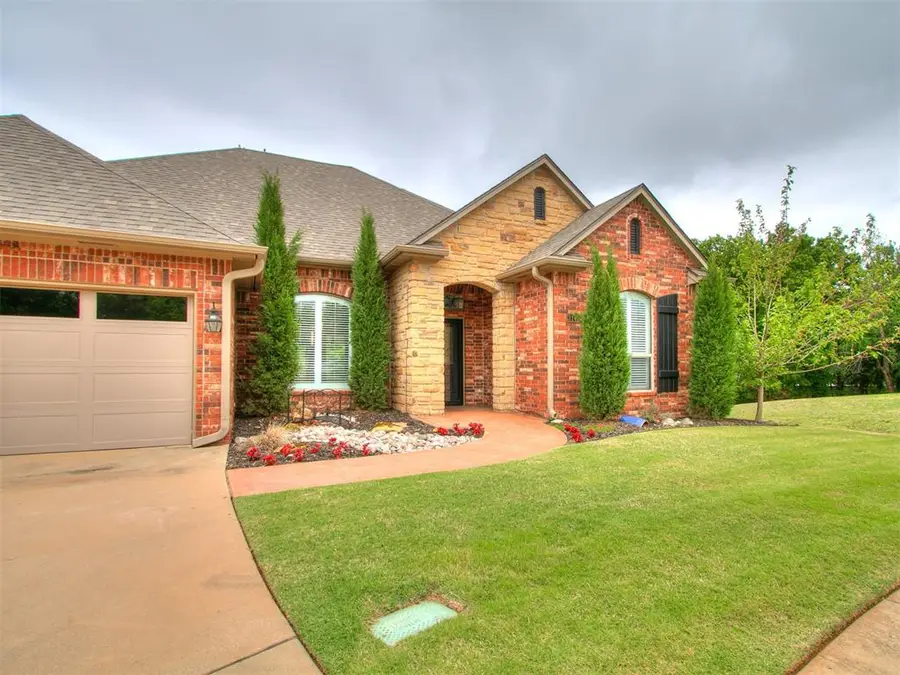 3141 Viewmont Court, Edmond, OK 73003 - #3