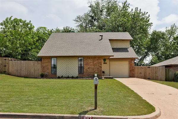 1012 Redstone Drive, Noble, OK 73068