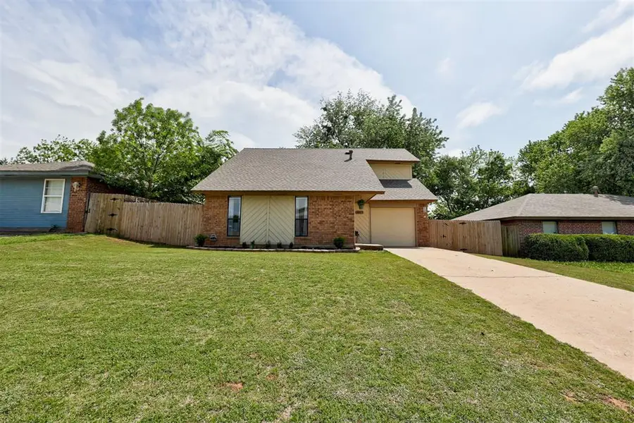 1012 Redstone Drive, Noble, OK 73068 - #2