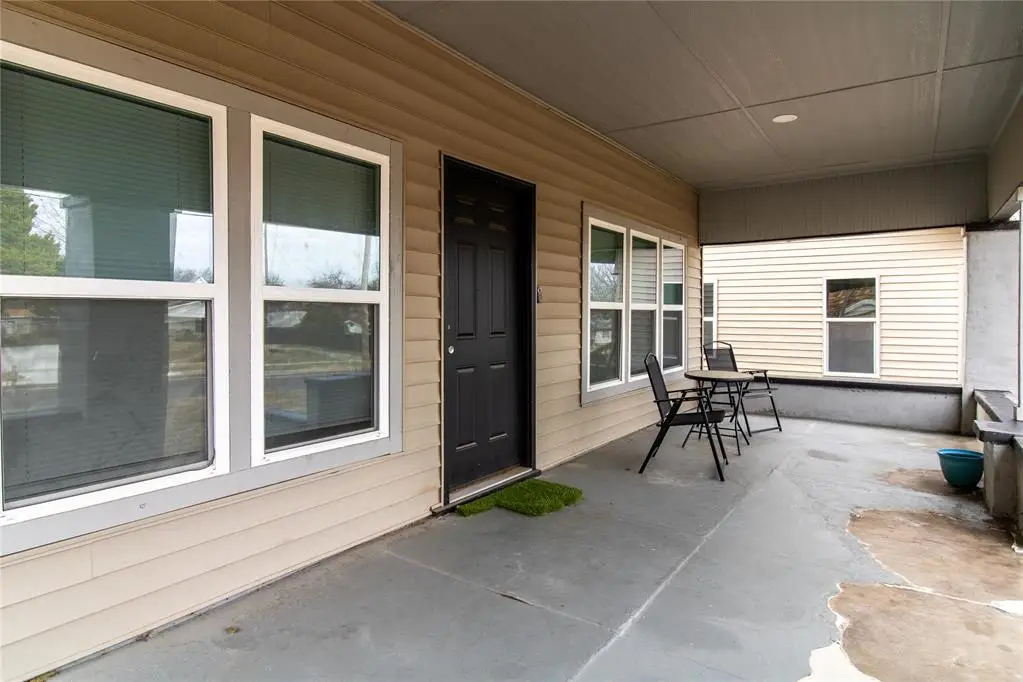 1017 E Main Streets, Shawnee, OK 74801 - #1