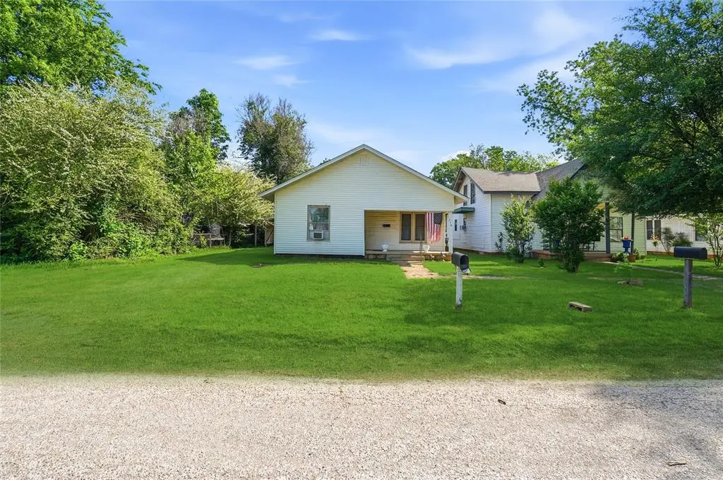 116 N Elm Street, Pauls Valley, OK 73075 - #1