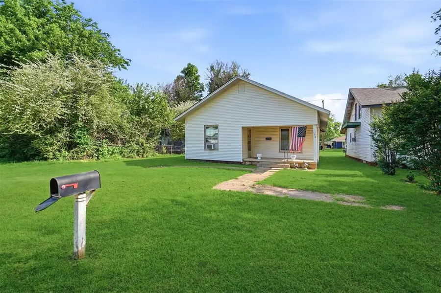 116 N Elm Street, Pauls Valley, OK 73075 - #3