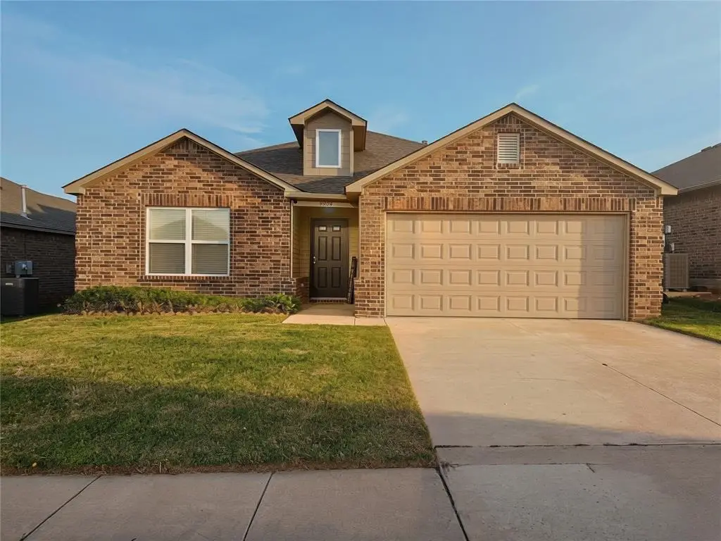 9904 Jack Rabbit Road, Yukon, OK 73099 - #1
