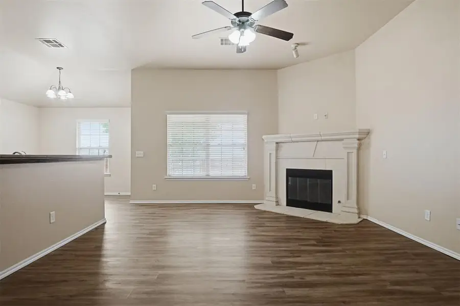 628 Inverleith Circle, Yukon, OK 73099 - #3