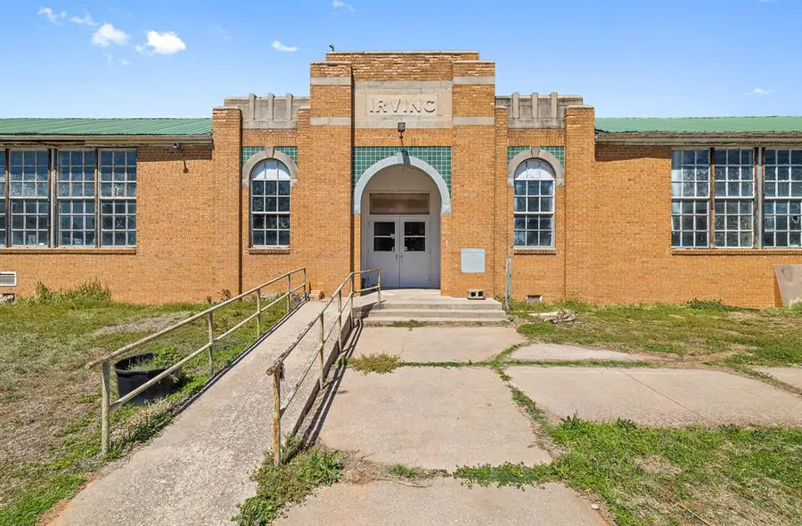 100 E Foreman Street, El Reno, OK 73036 - #3