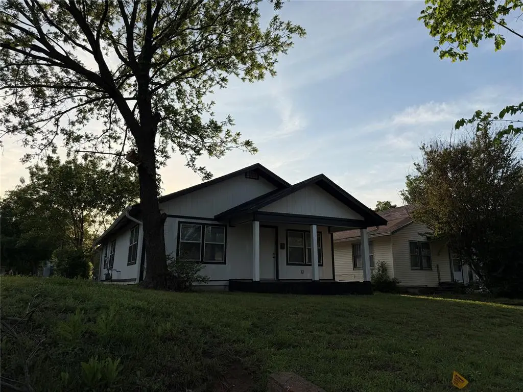 712 N Hobson Avenue, Shawnee, OK 74801 - #1