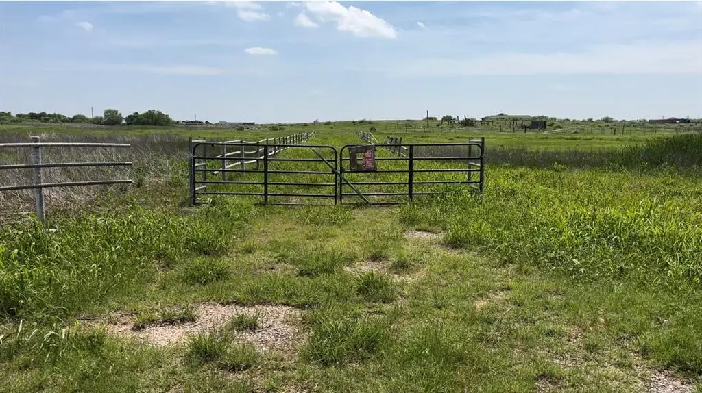 E Cr E1940, Devol, OK 73531 - #1