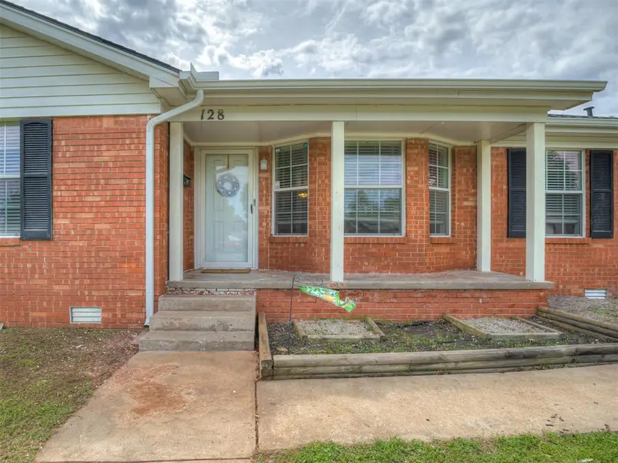 128 Chevy Chase Drive, Oklahoma City, OK 73110 - #2