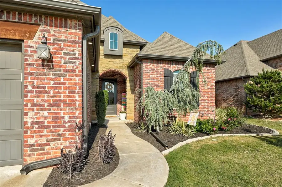 2209 Bretton Lane, Edmond, OK 73012 - #2
