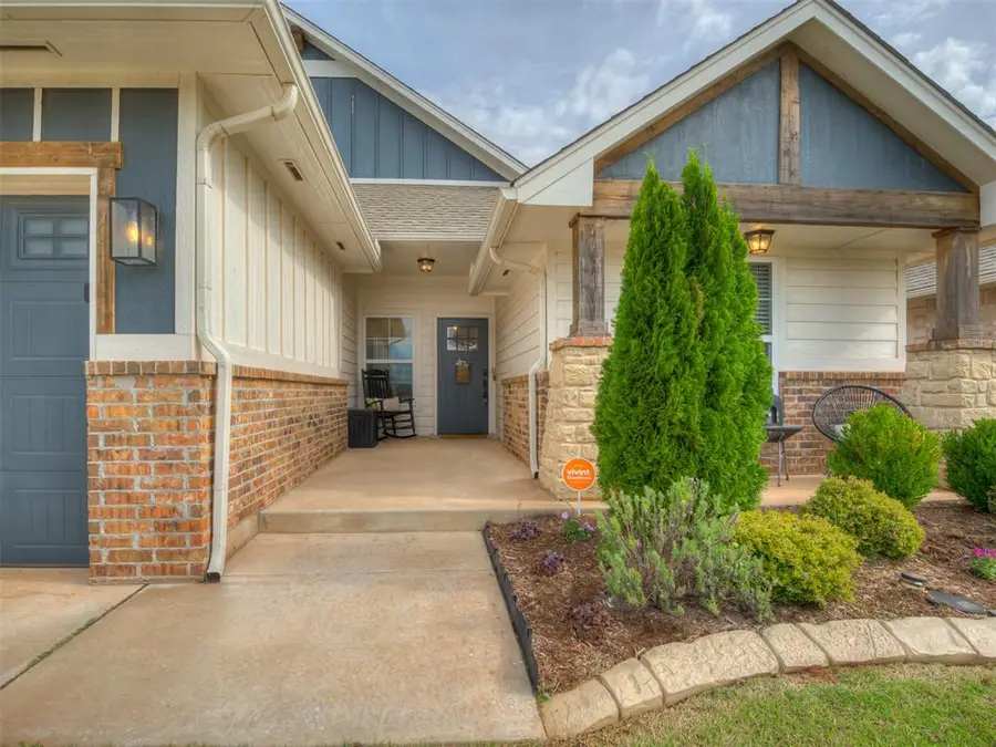 2709 SE 20th Circle, Moore, OK 73160 - #2