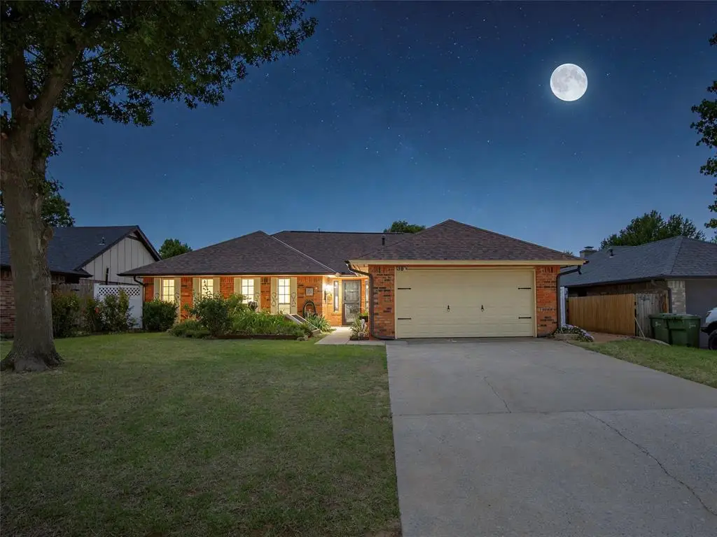 108 W Parkland Drive, Yukon, OK 73099 - #1