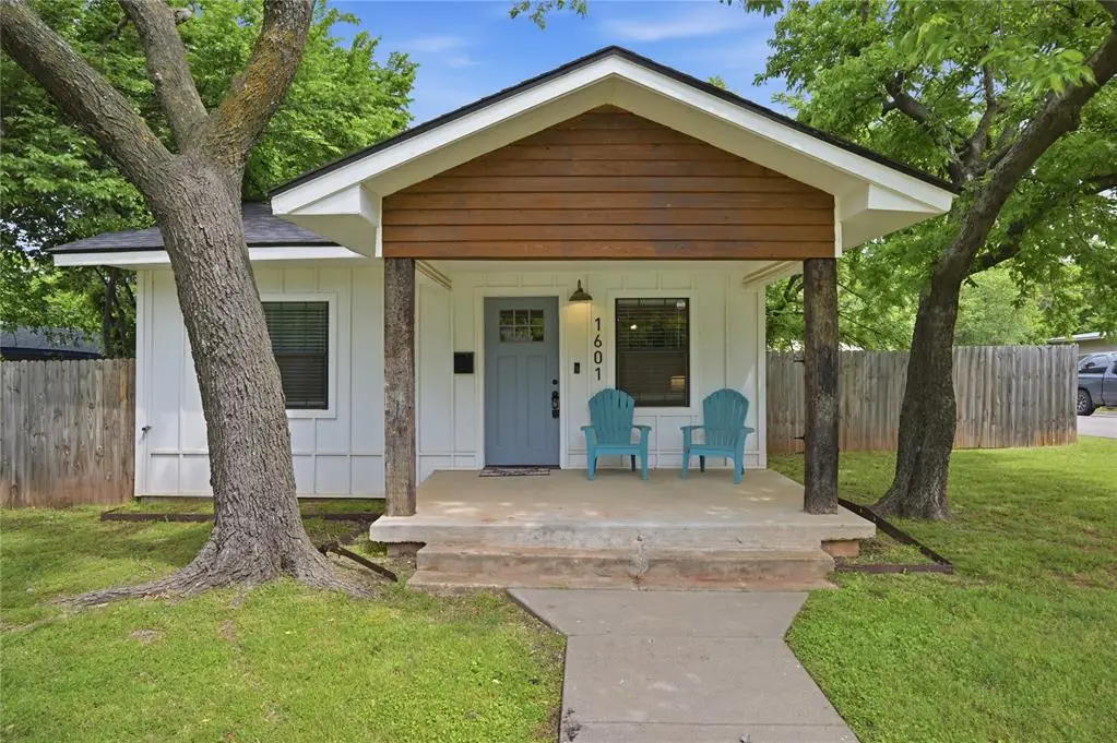 1601 NW 44th Street, Oklahoma City, OK 73118 - #1