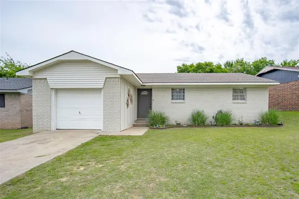 29 Crown Point, Pauls Valley, OK 73075