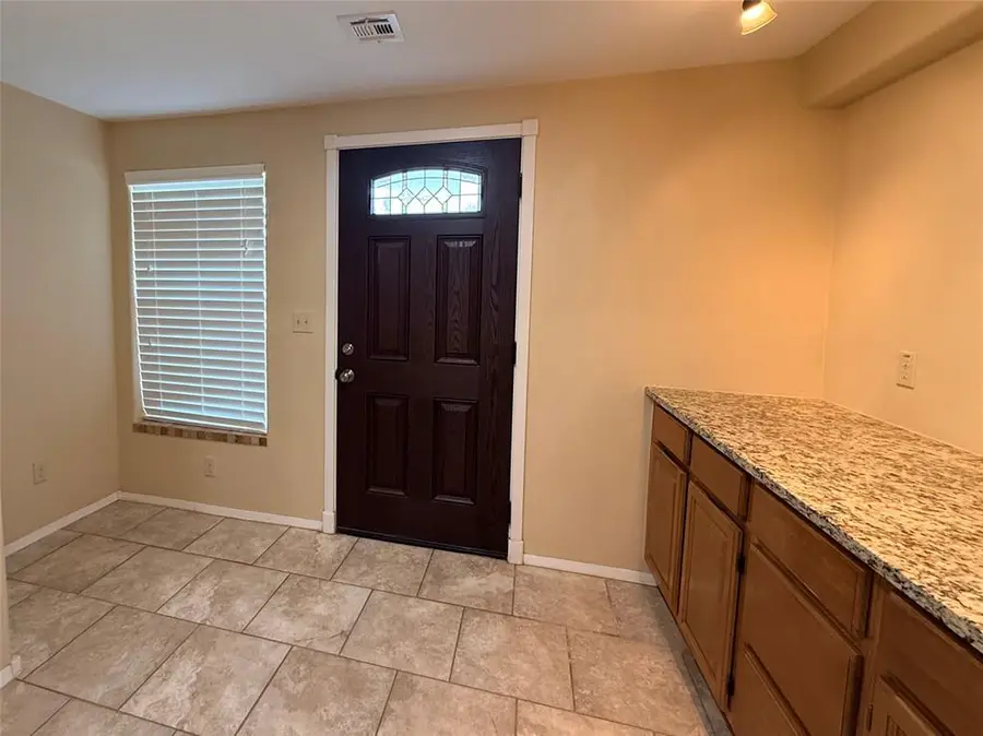 711 S Randall Avenue, Elk City, OK 73644 - #3