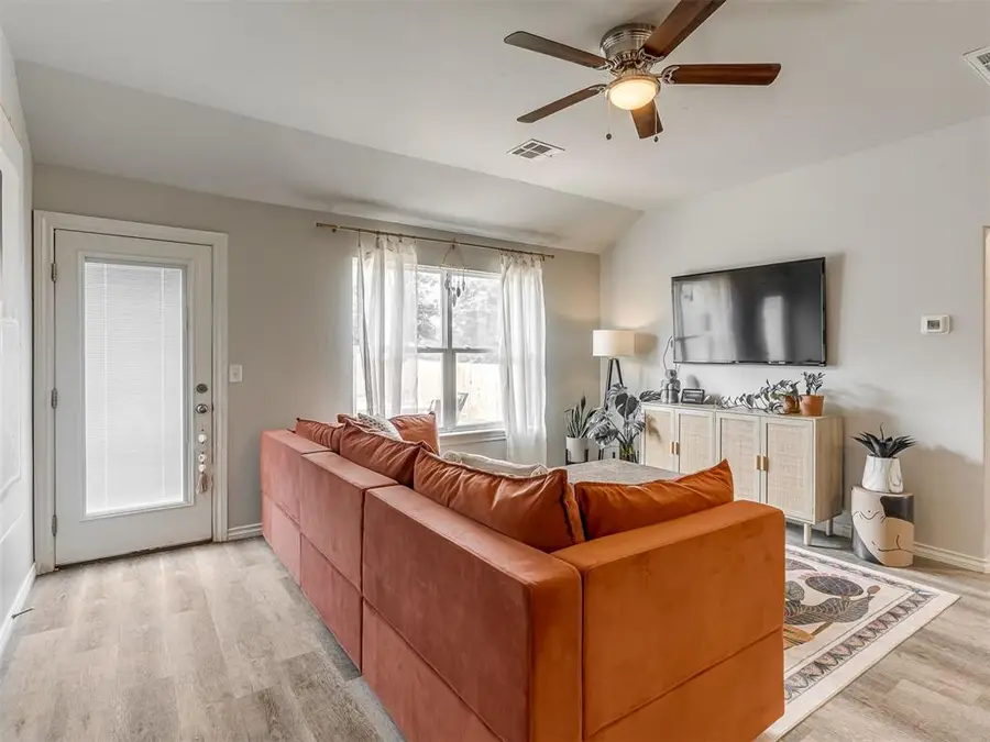 916 E Hill Street, Oklahoma City, OK 73105 - #2