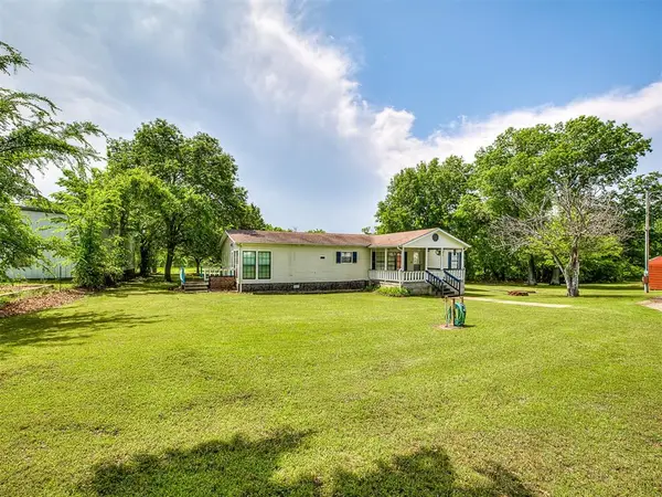 420019 E 1161 Circle, Eufaula, OK 74432