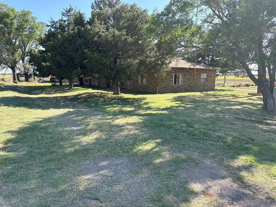 1303 W Main Street, Carmen, OK 73726 - #2