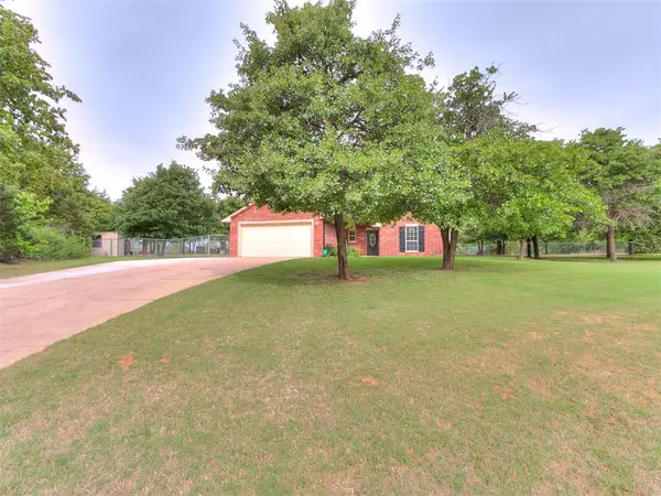 3700 Old Country Circle, Edmond, OK 73034