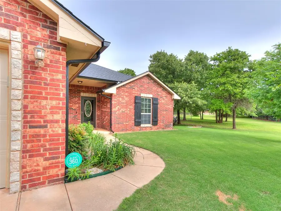 3700 Old Country Circle, Edmond, OK 73034 - #3