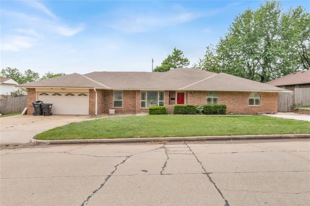 406 Garland Street, Moore, OK 73160 - #1