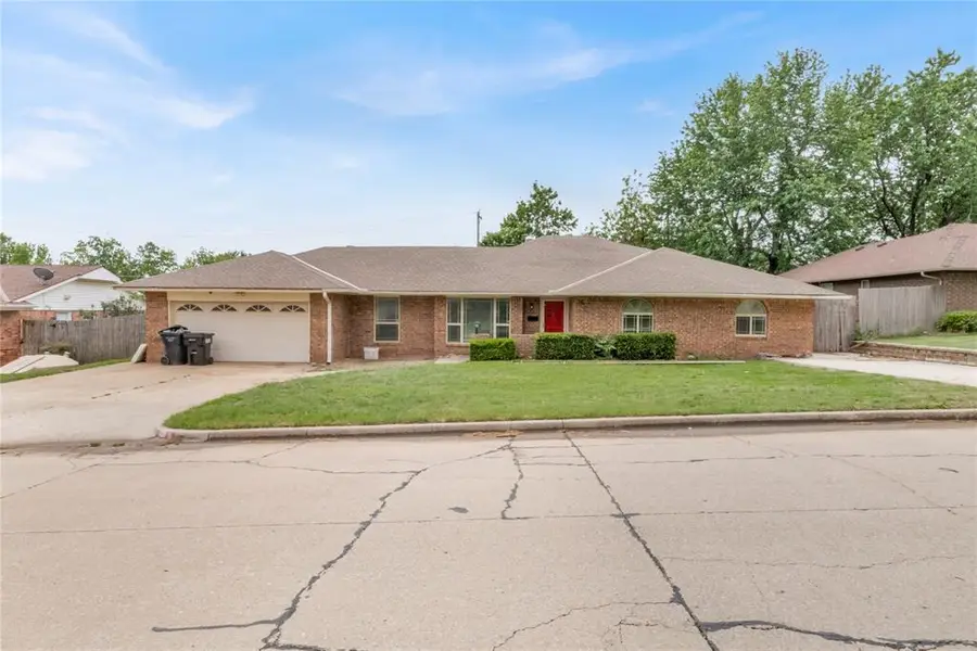 406 Garland Street, Moore, OK 73160 - #2