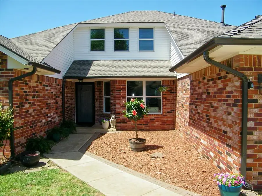 617 Firelane Rd, Edmond, OK 73003 - #3