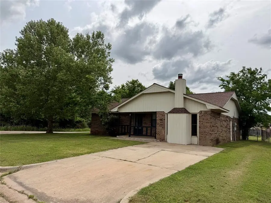 719 Geronimo, Pauls Valley, OK 73075 - #2