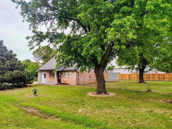 1000 N Doris Avenue, Newcastle, OK 73065