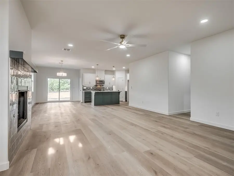 1901 Long Cove Avenue, Yukon, OK 73099 - #2